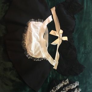 Maid costume. Tie skirt and top